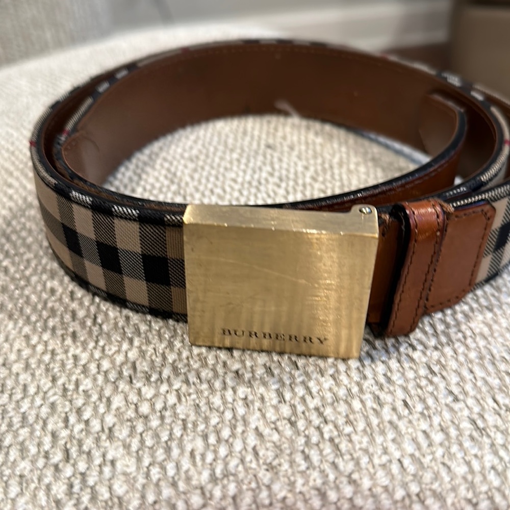 Burberry belt